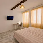 Rum i privatbostad Coliving Centre-ville - Terrasse & Wifi - Ideal Pro & Longue Duree - Arrivee Autonome Saint-Quentin (Aisne)
