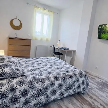 Homestay szállás Coliving Centre-ville - Terrasse & Wifi - Ideal Pro & Longue Duree - Arrivee Autonome Saint-Quentin