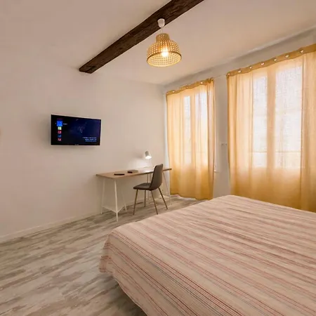 Homestay szállás Coliving Centre-ville - Terrasse & Wifi - Ideal Pro & Longue Duree - Arrivee Autonome Saint-Quentin